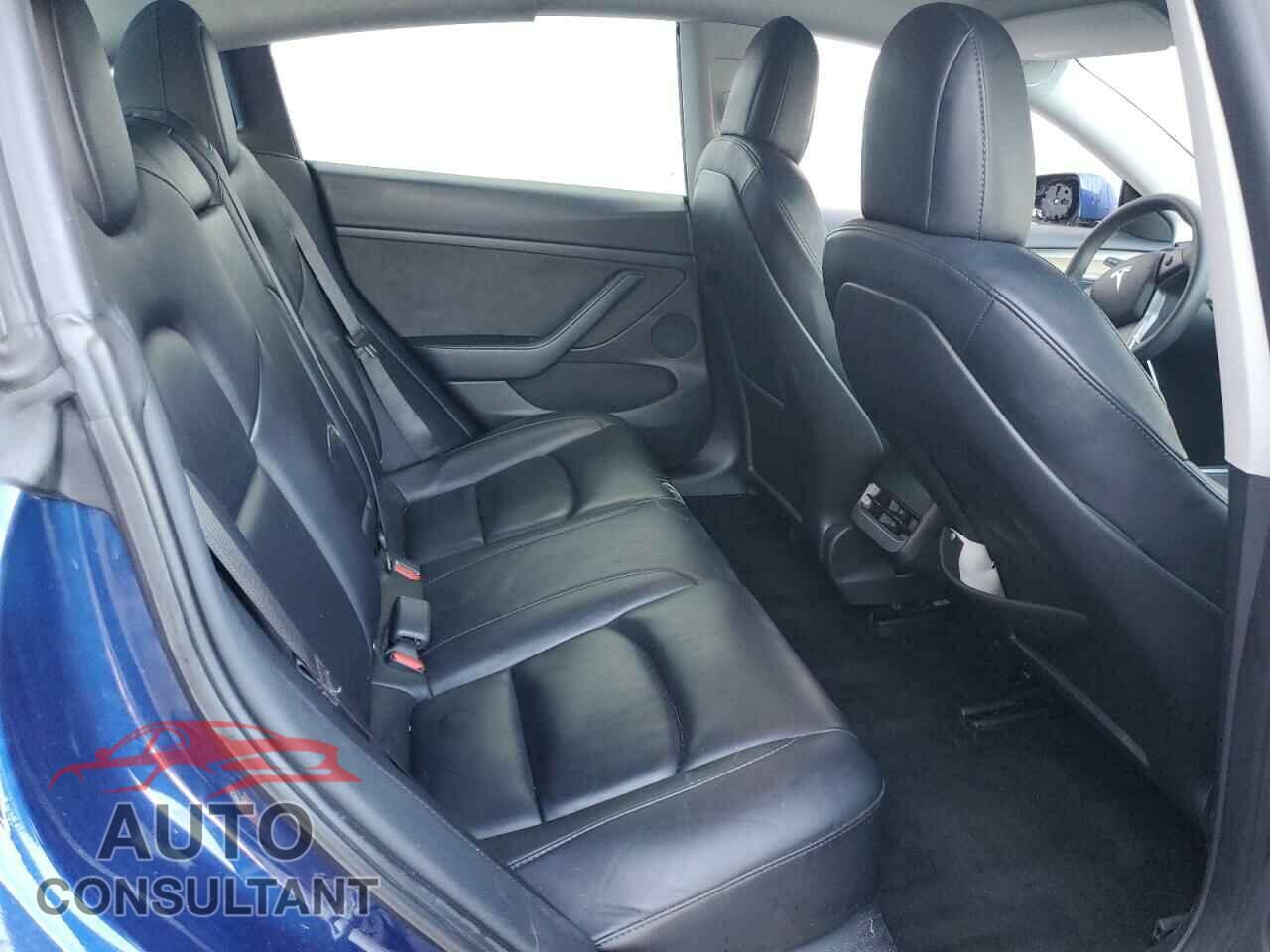 TESLA MODEL 3 2022 - 5YJ3E1EA5NF371587