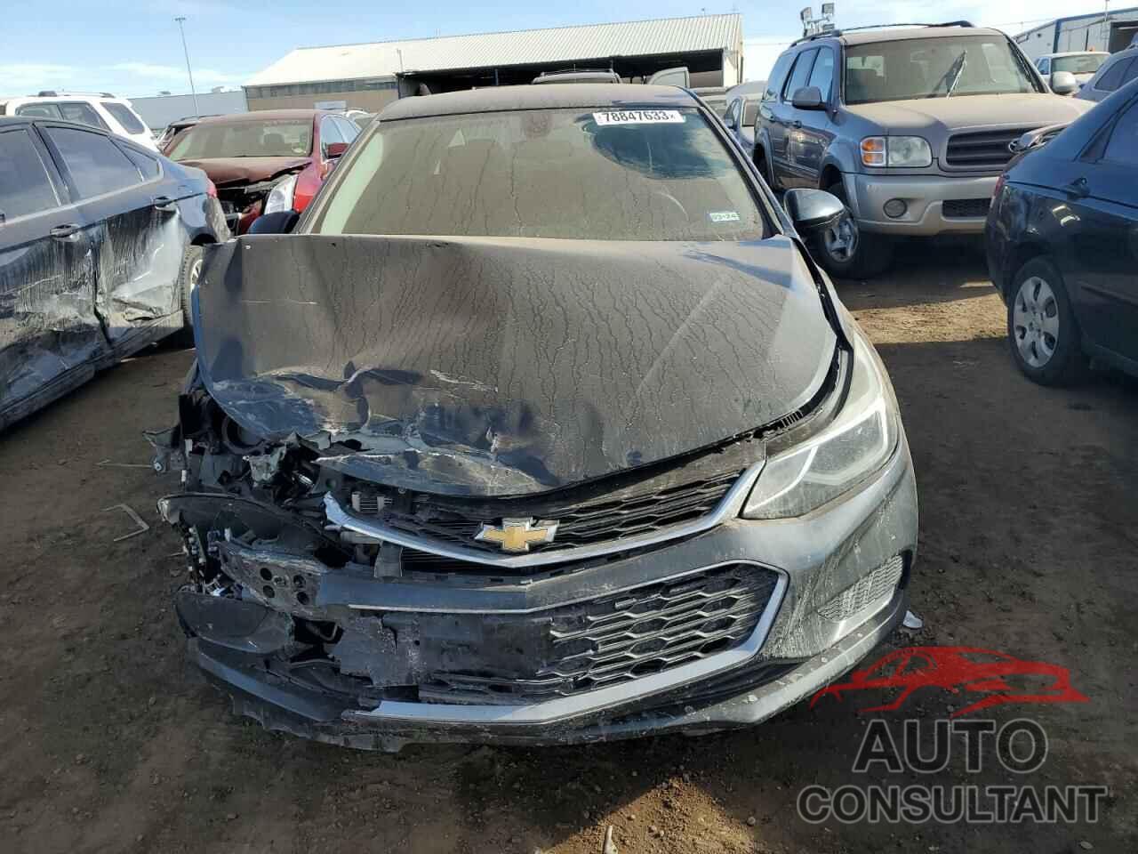 CHEVROLET CRUZE 2018 - 1G1BE5SM2J7137675