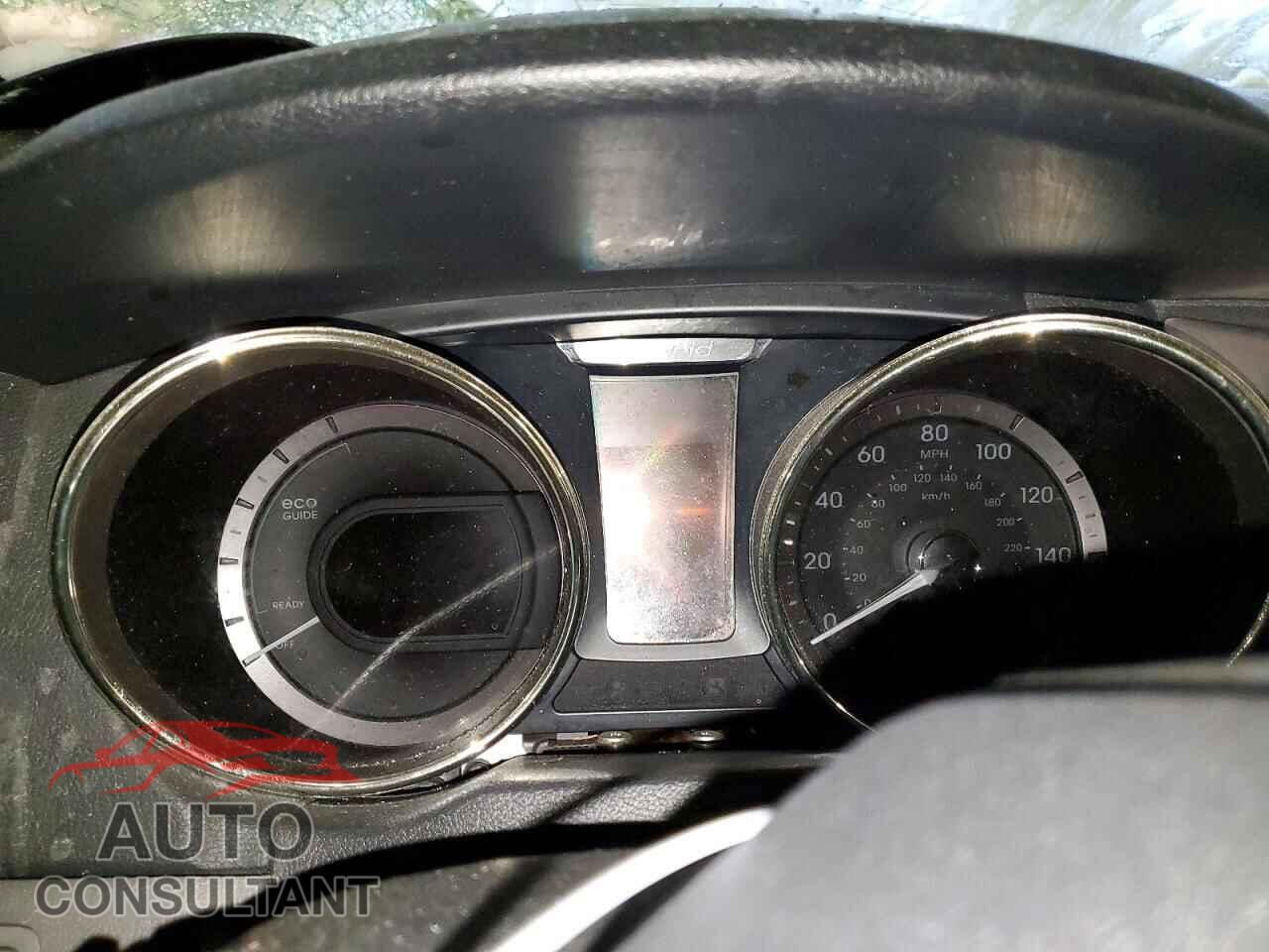 HYUNDAI SONATA 2011 - KMHEC4A40BA003351