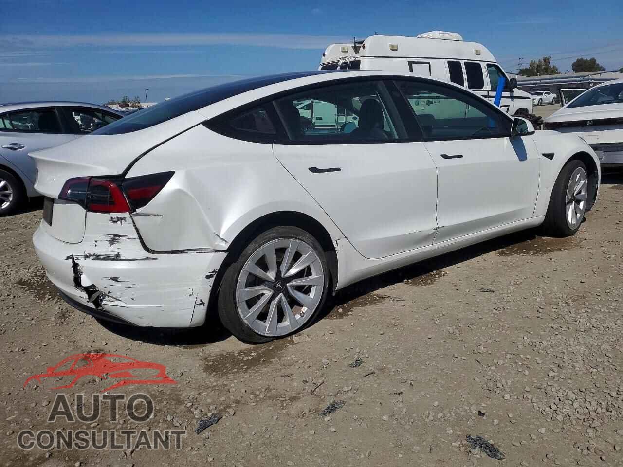 TESLA MODEL 3 2023 - 5YJ3E1EA0PF457652