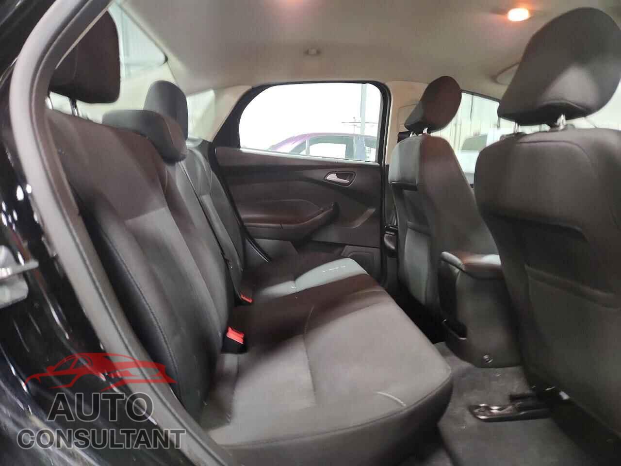 FORD FOCUS 2016 - 1FADP3F21GL310342
