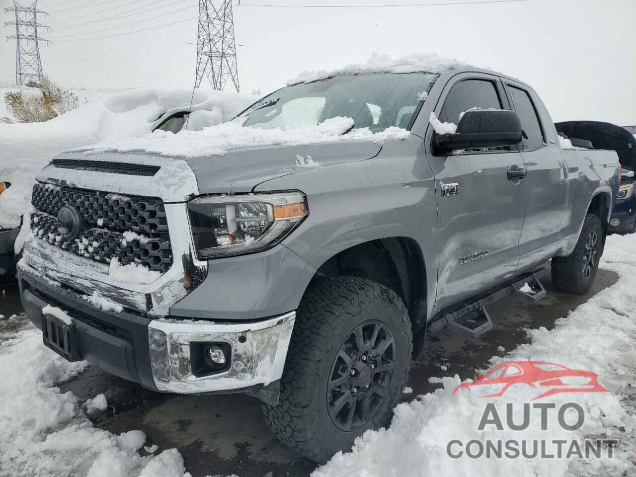 TOYOTA TUNDRA 2018 - 5TFUY5F10JX710449