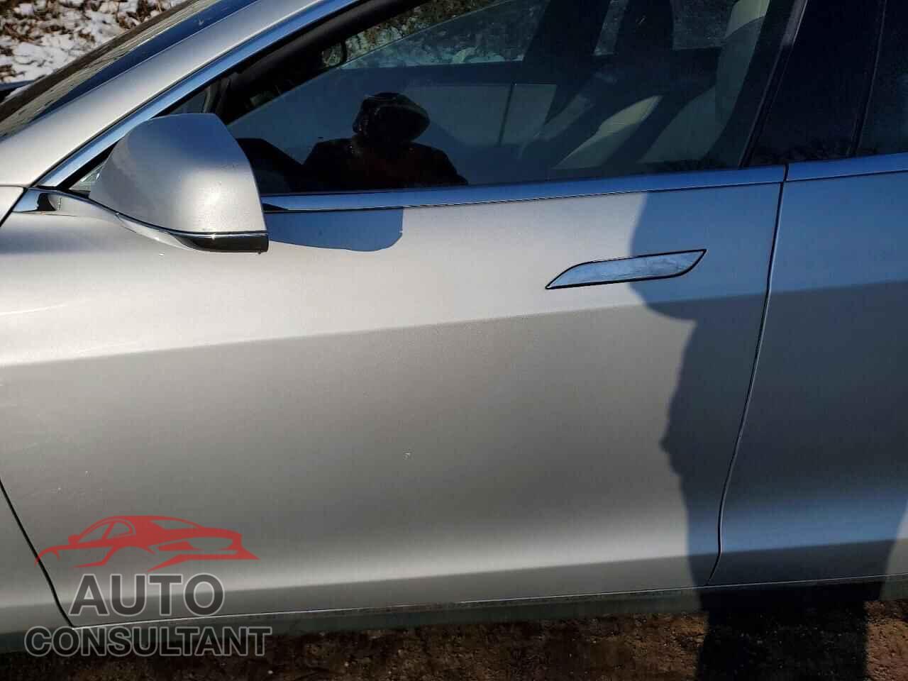 TESLA MODEL S 2015 - 5YJSA1E4XFF116419
