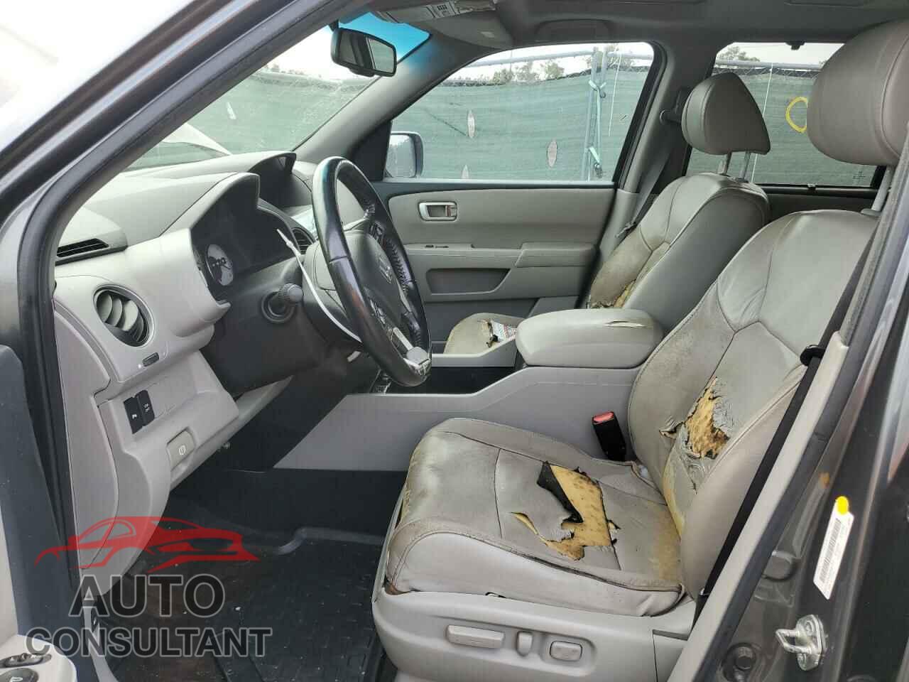 HONDA PILOT 2011 - 5FNYF3H94BB046151