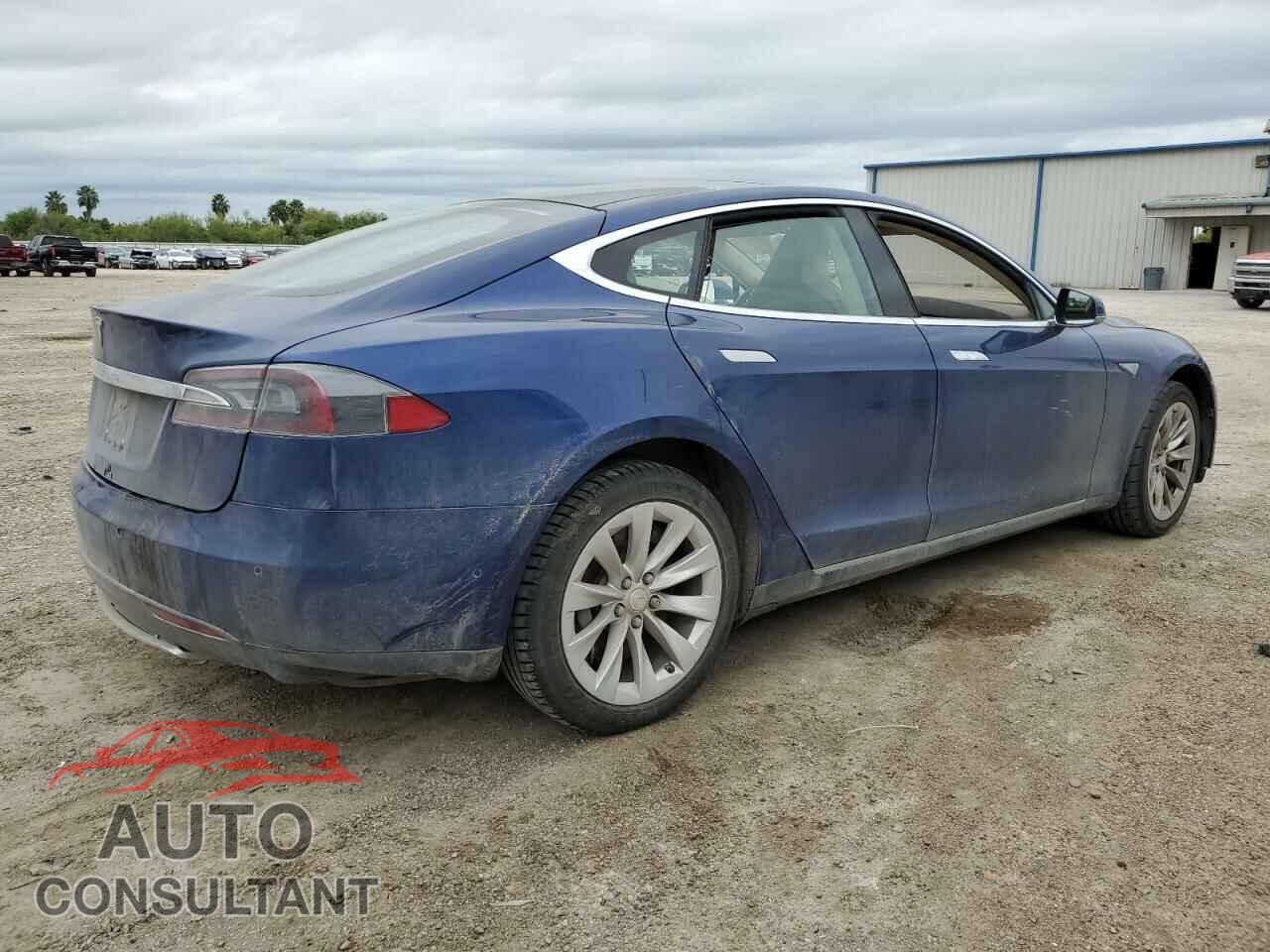 TESLA MODEL S 2015 - 5YJSA1S24FF090094