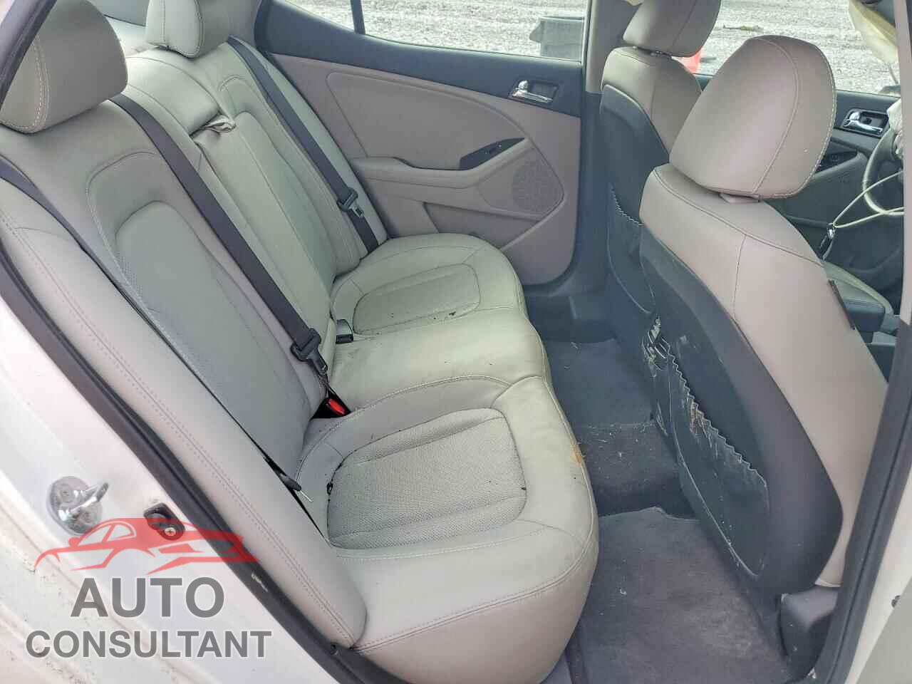 KIA OPTIMA 2011 - KNAGN4A73B5057802