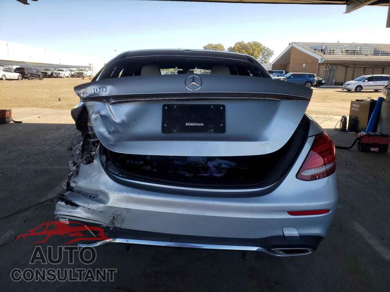 MERCEDES-BENZ E-CLASS 2019 - WDDZF4JB1KA525469