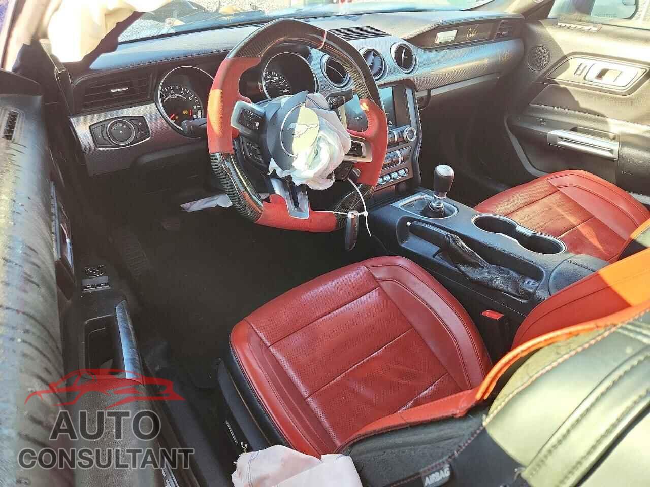 FORD MUSTANG 2018 - 1FA6P8CF1J5118816