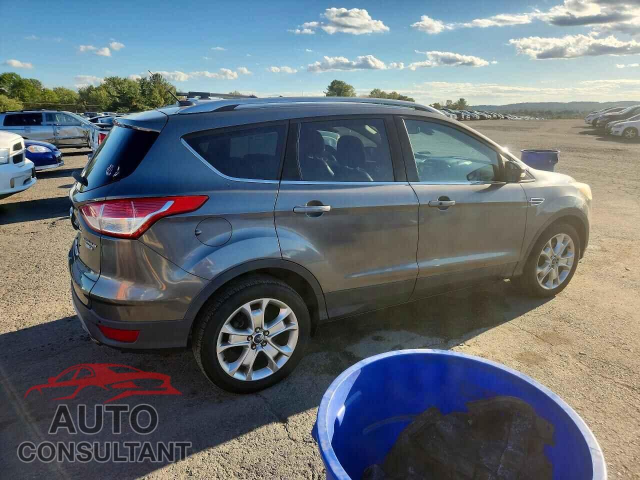 FORD ESCAPE 2014 - 1FMCU9J98EUC72620