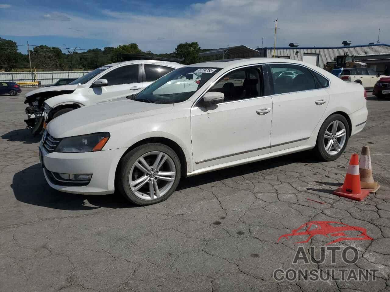 VOLKSWAGEN PASSAT 2013 - 1VWCN7A30DC031380