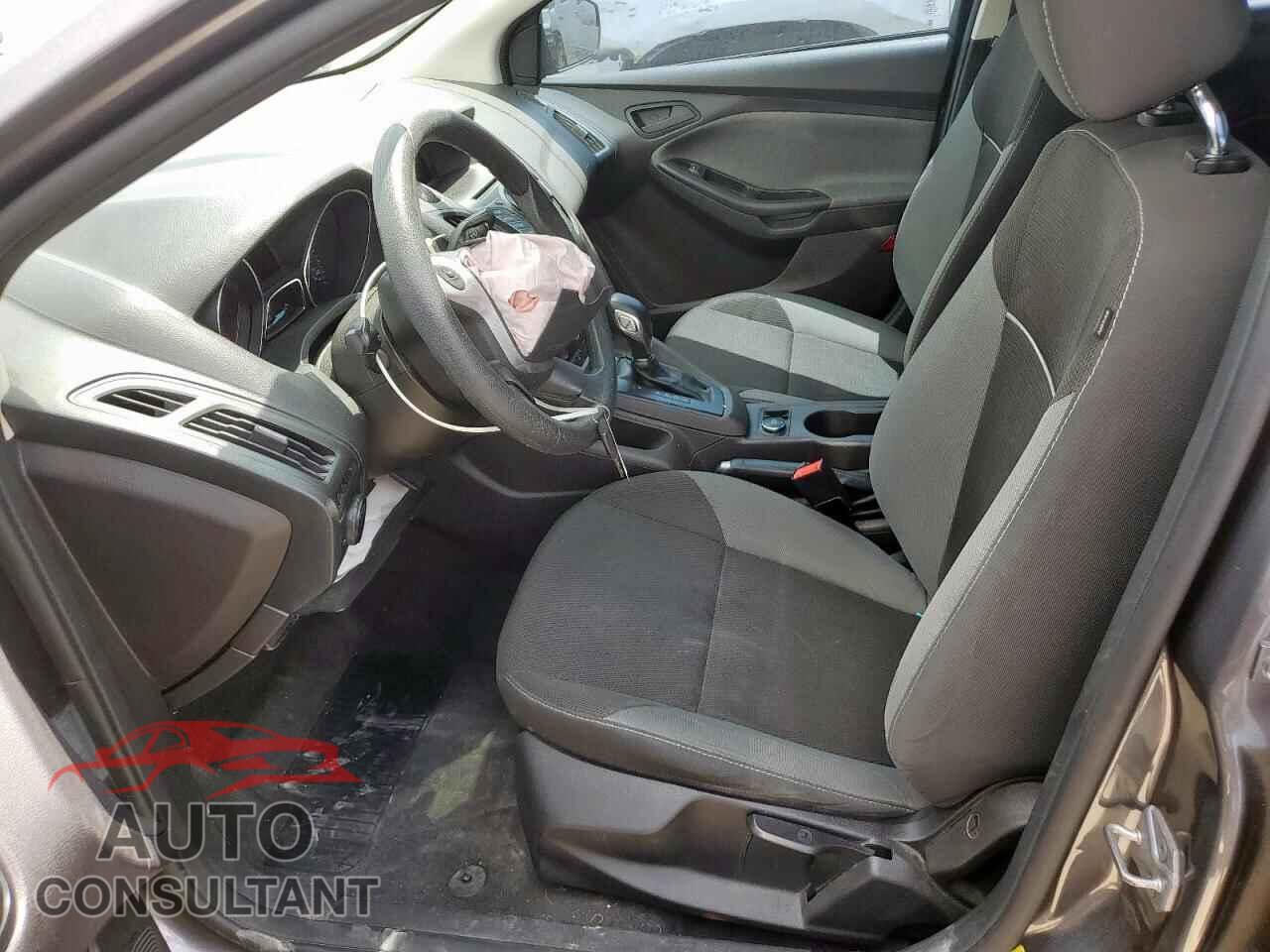 FORD FOCUS 2014 - 1FADP3E29EL138916