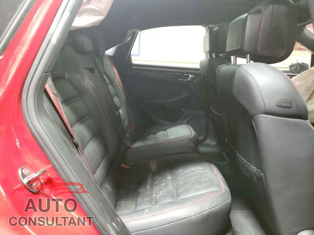 PORSCHE MACAN 2017 - WP1AG2A58HLB52185