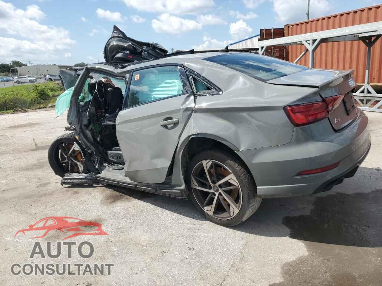 AUDI A3 2020 - WAUBEGFF2LA027274