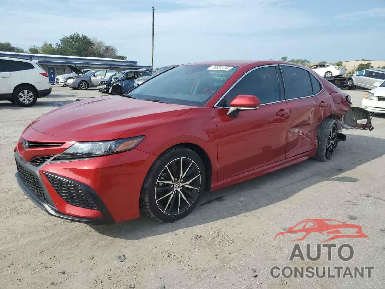 TOYOTA CAMRY 2022 - 4T1G11AK5NU040992