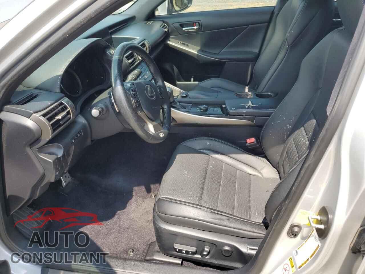 LEXUS IS 2014 - JTHCE1D22E5000980