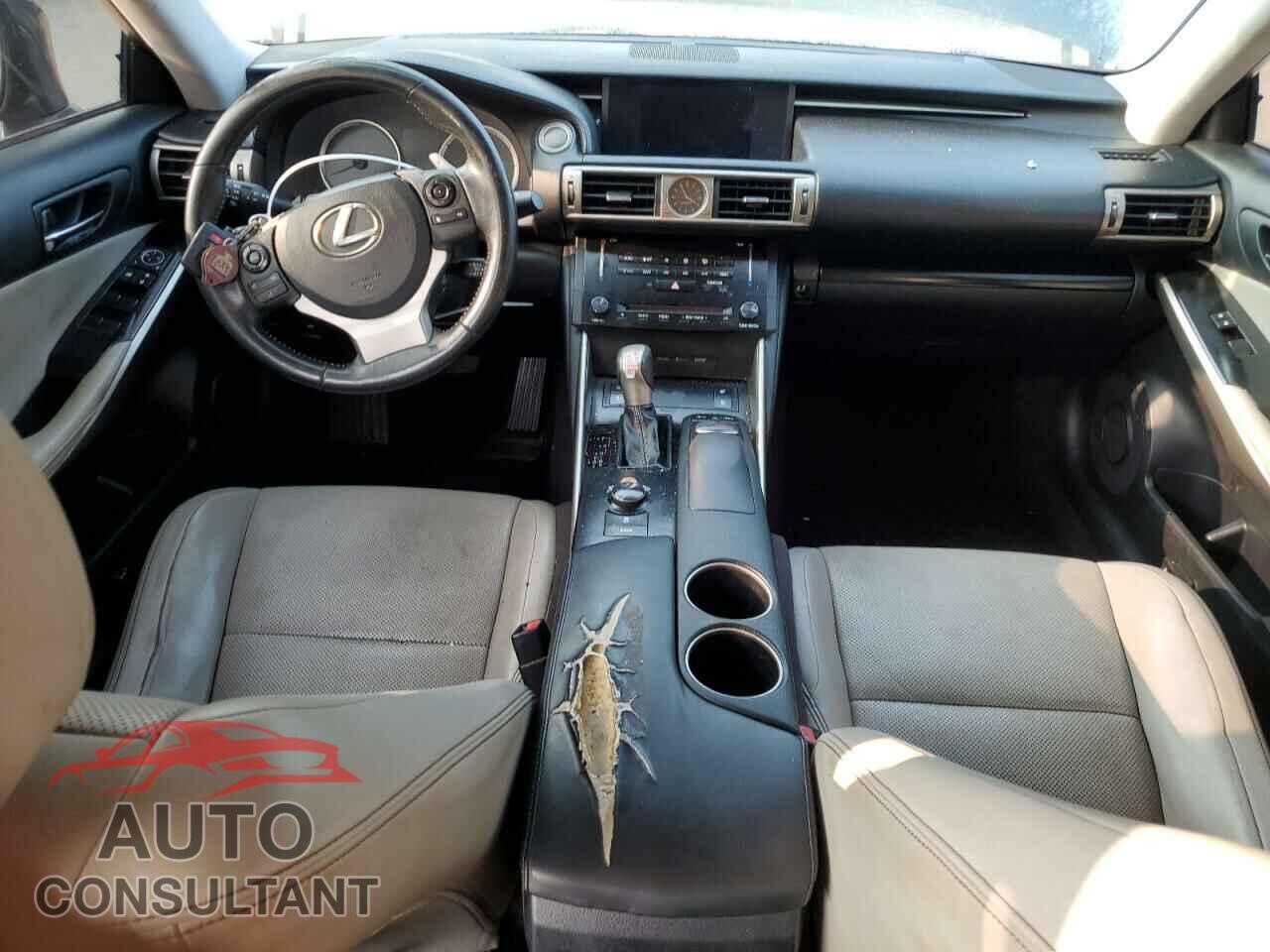 LEXUS IS 2014 - JTHBF1D27E5021087