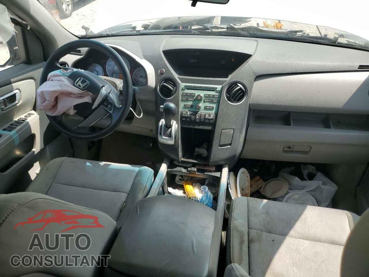 HONDA PILOT 2011 - 5FNYF3H44BB049345