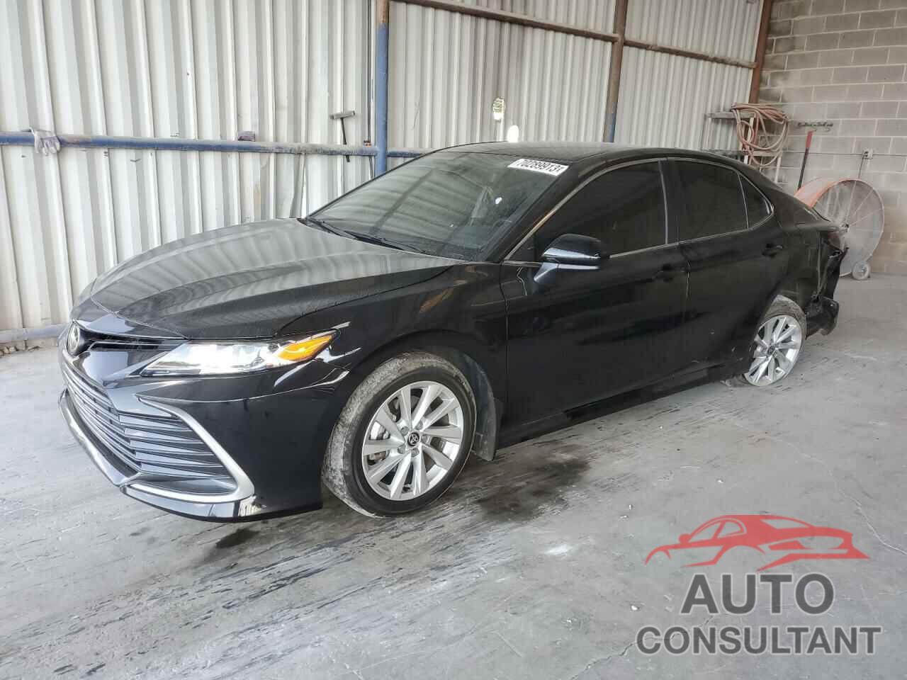 TOYOTA CAMRY 2022 - 4T1C11AK3NU650534