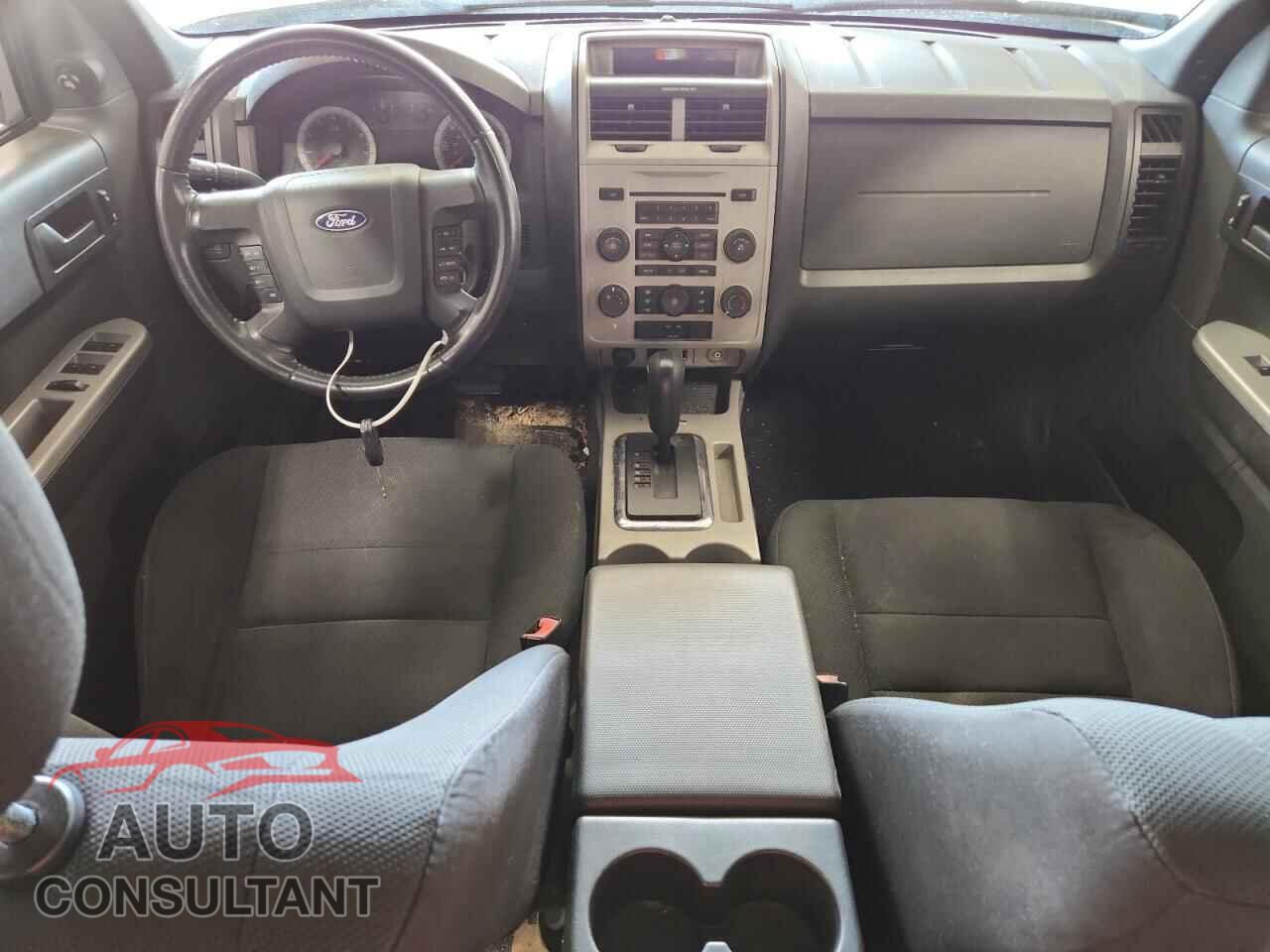 FORD ESCAPE 2010 - 1FMCU9DG9AKA77304
