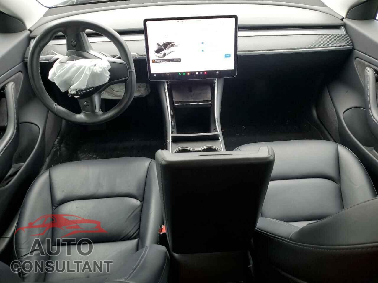 TESLA MODEL 3 2018 - 5YJ3E1EA0JF019687