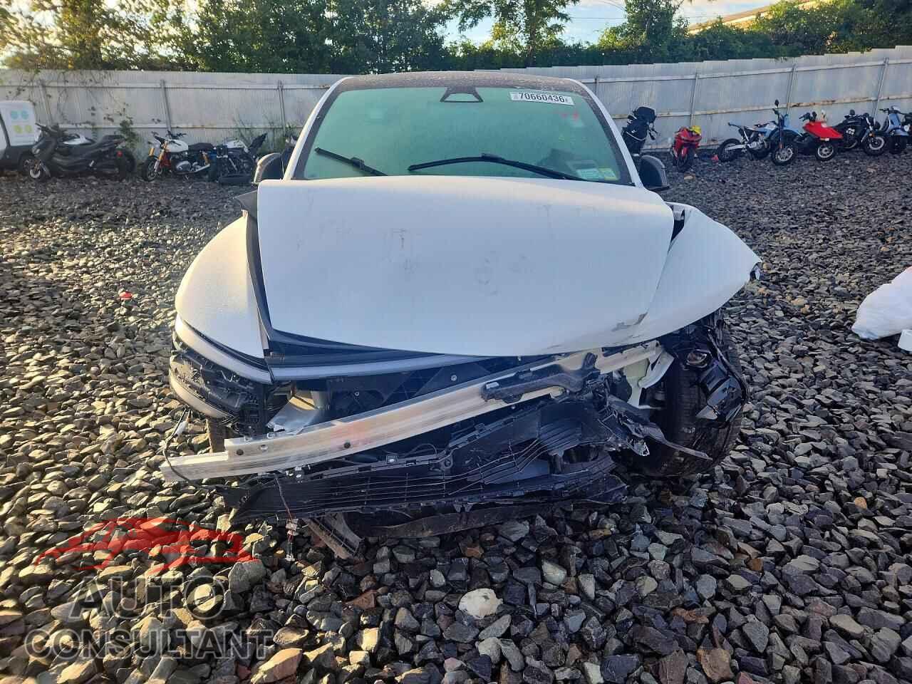 TESLA MODEL Y 2026 - 7SAYGDEEXTA730286