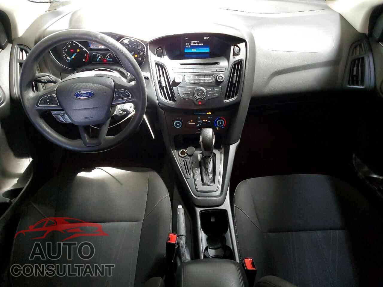FORD FOCUS 2017 - 1FADP3F21HL303764