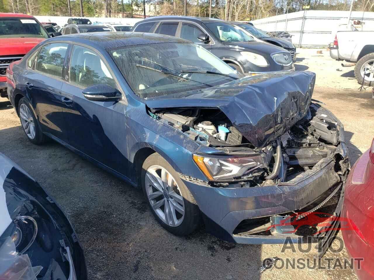 VOLKSWAGEN PASSAT 2019 - 1VWLA7A33KC010029
