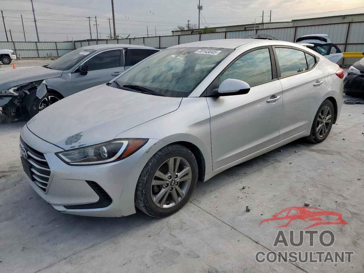HYUNDAI ELANTRA 2018 - 5NPD84LF1JH231186