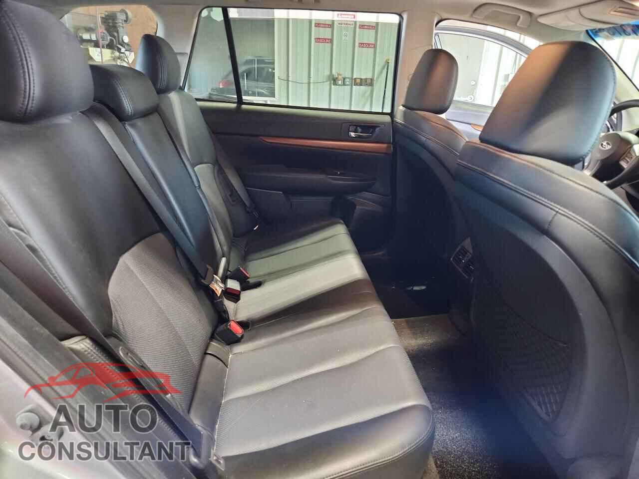 SUBARU OUTBACK 2014 - 4S4BRCLC4E3306285