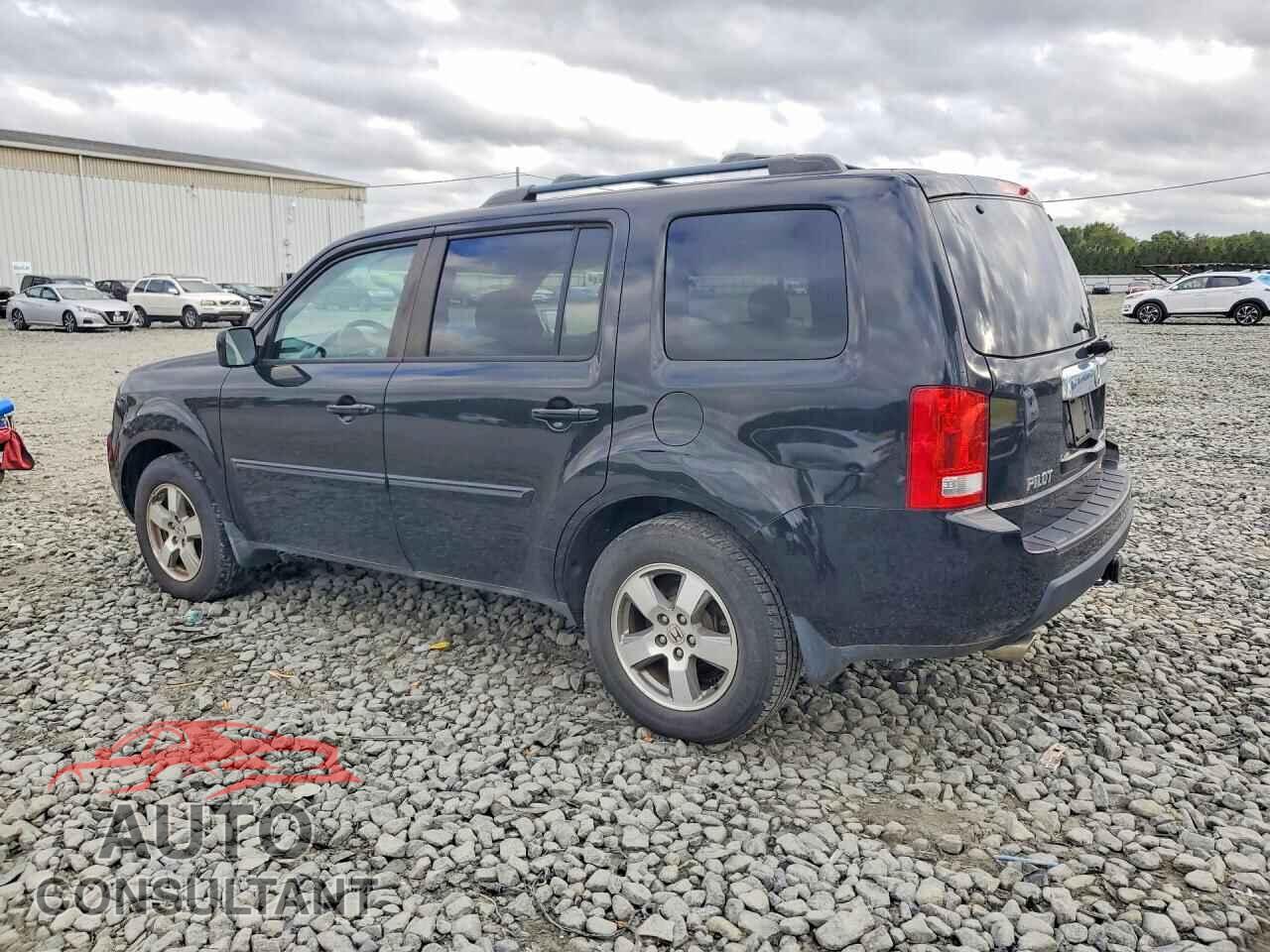 HONDA PILOT 2011 - 5FNYF4H4XBB032040