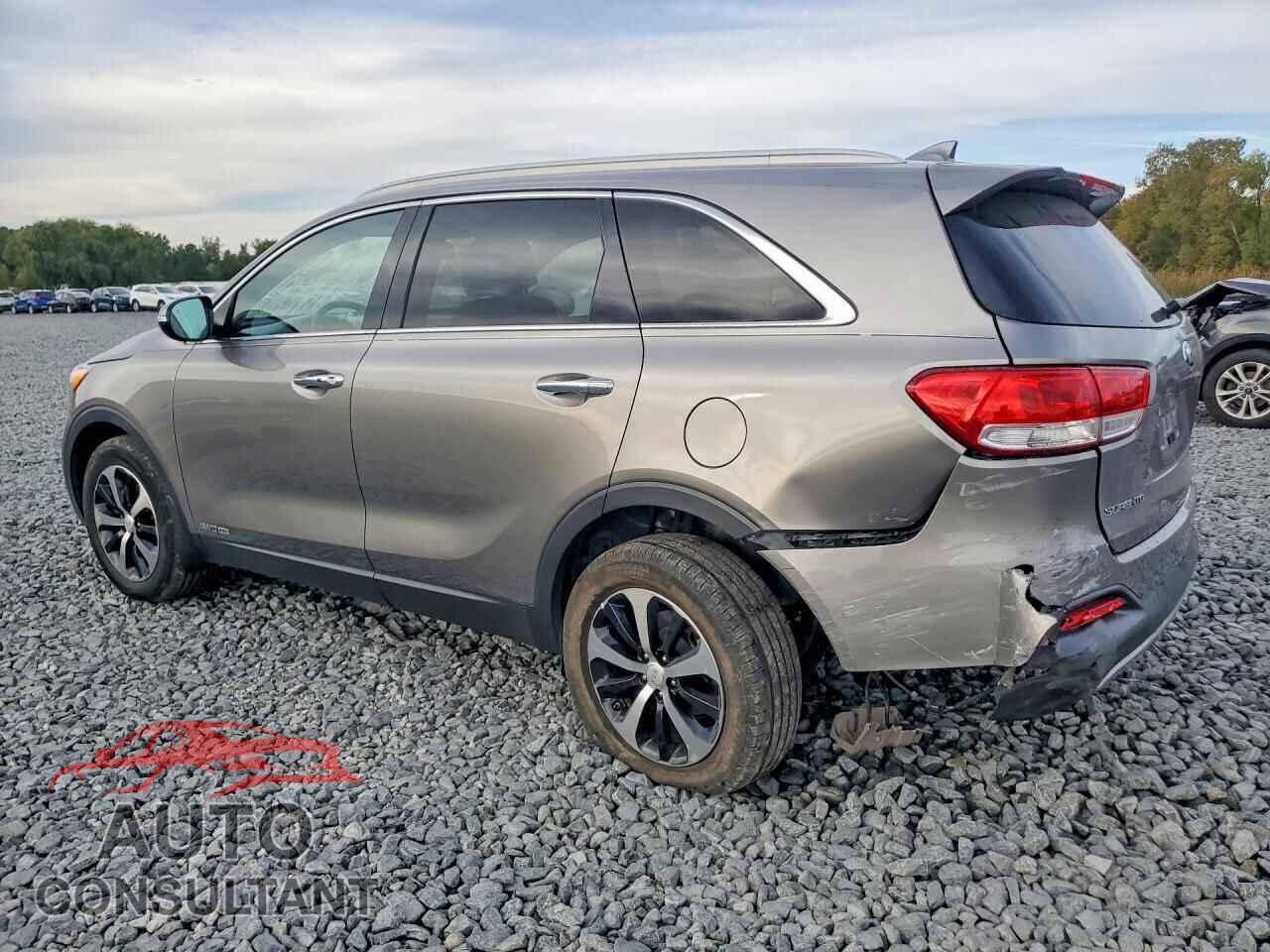 KIA SORENTO 2017 - 5XYPHDA59HG299695