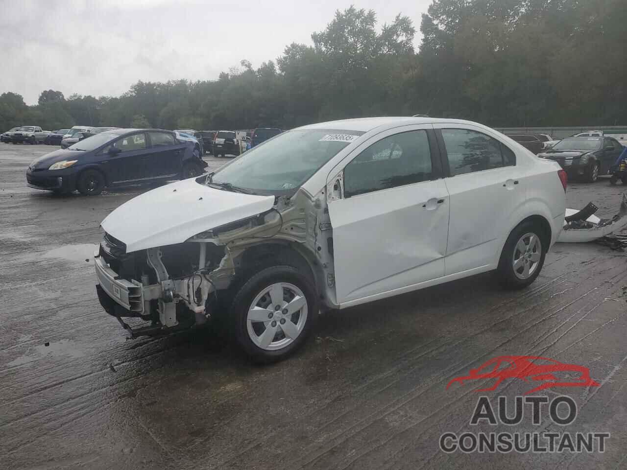 CHEVROLET SONIC 2015 - 1G1JA5SG0F4127009
