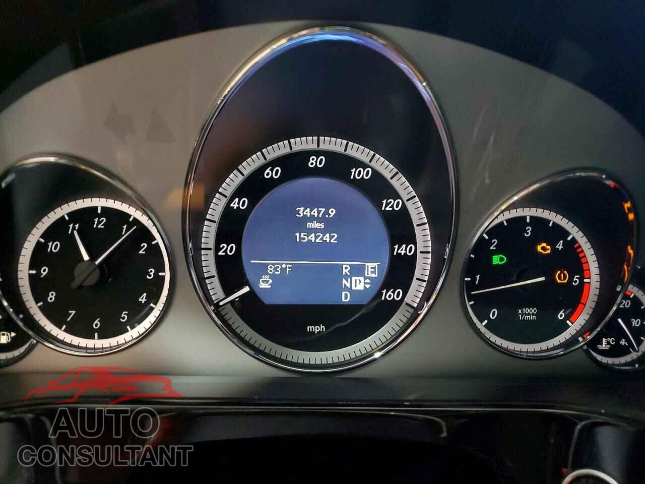 MERCEDES-BENZ E-CLASS 2011 - WDDHF2EB8BA310620