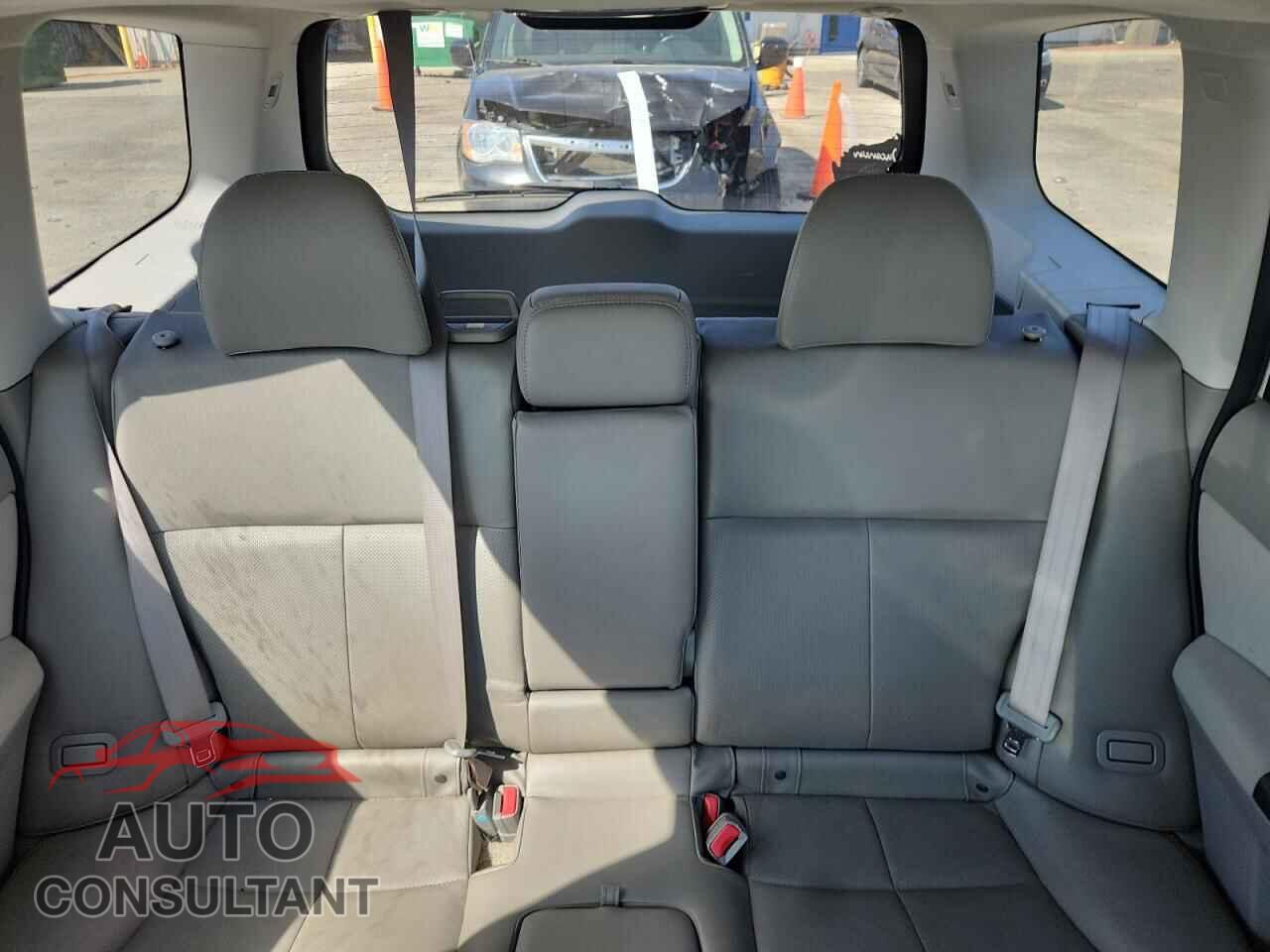 SUBARU FORESTER 2011 - JF2SHBEC5BH762164