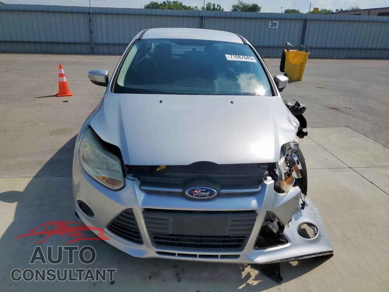 FORD FOCUS 2013 - 1FADP3F24DL295685