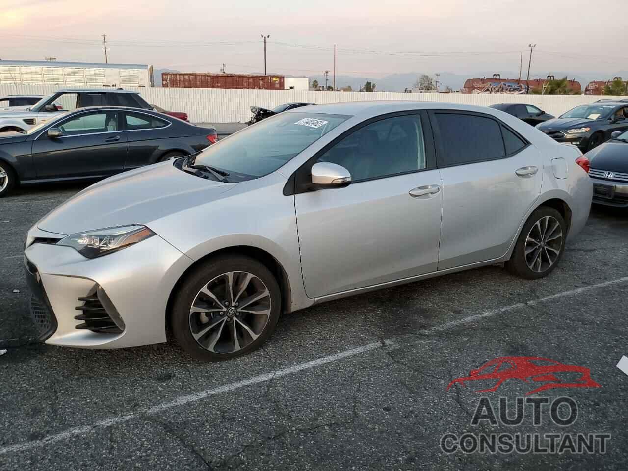 TOYOTA COROLLA 2018 - 5YFBURHE5JP749434