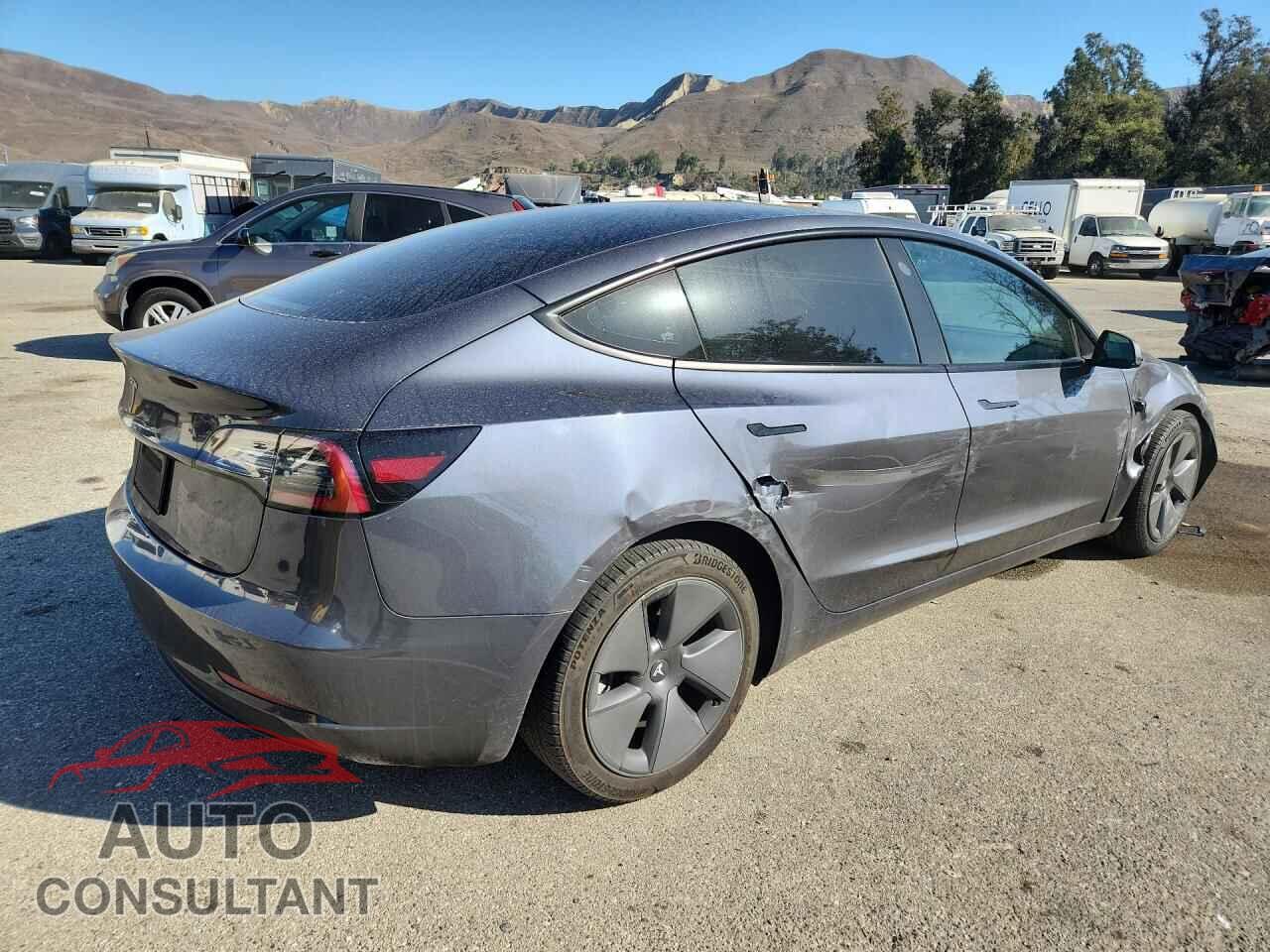 TESLA MODEL 3 2023 - 5YJ3E1EAXPF498967