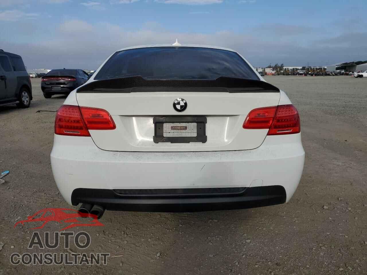 BMW 3 SERIES 2013 - WBAKE5C53DJ107720