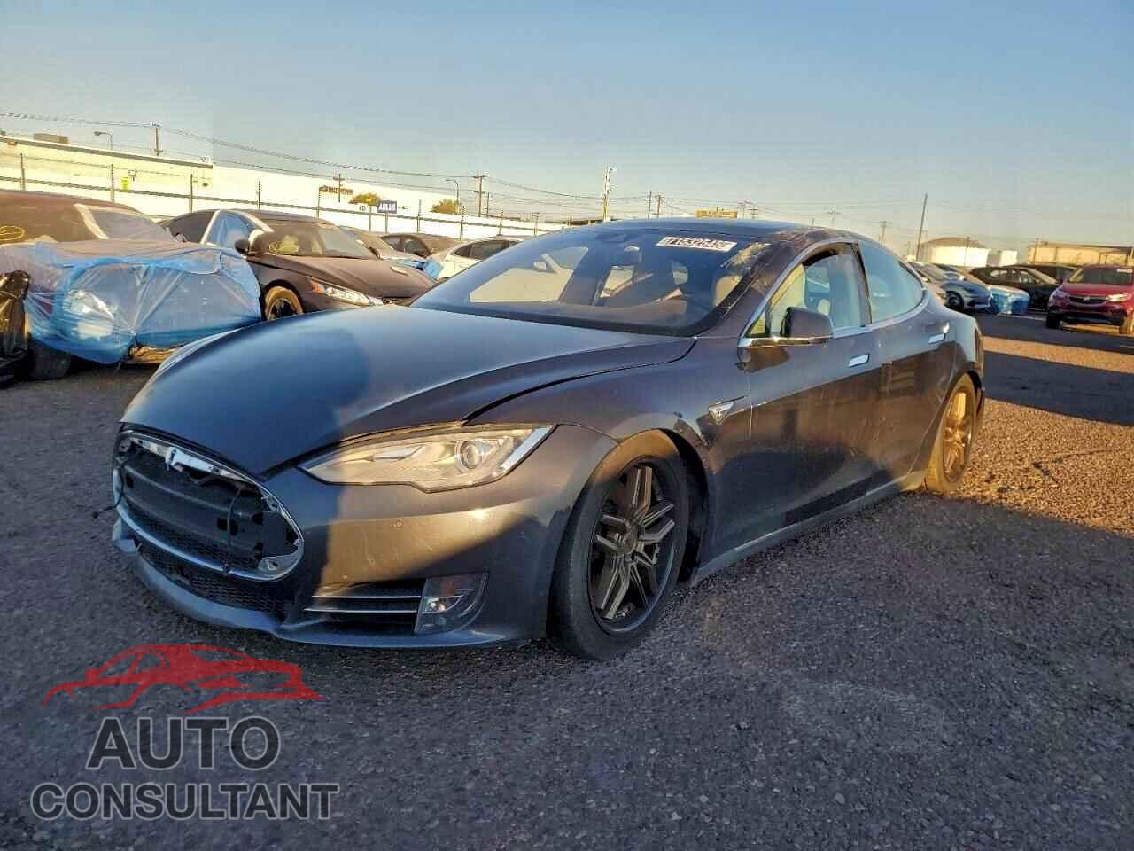 TESLA MODEL S 2015 - 5YJSA1E27FF108602