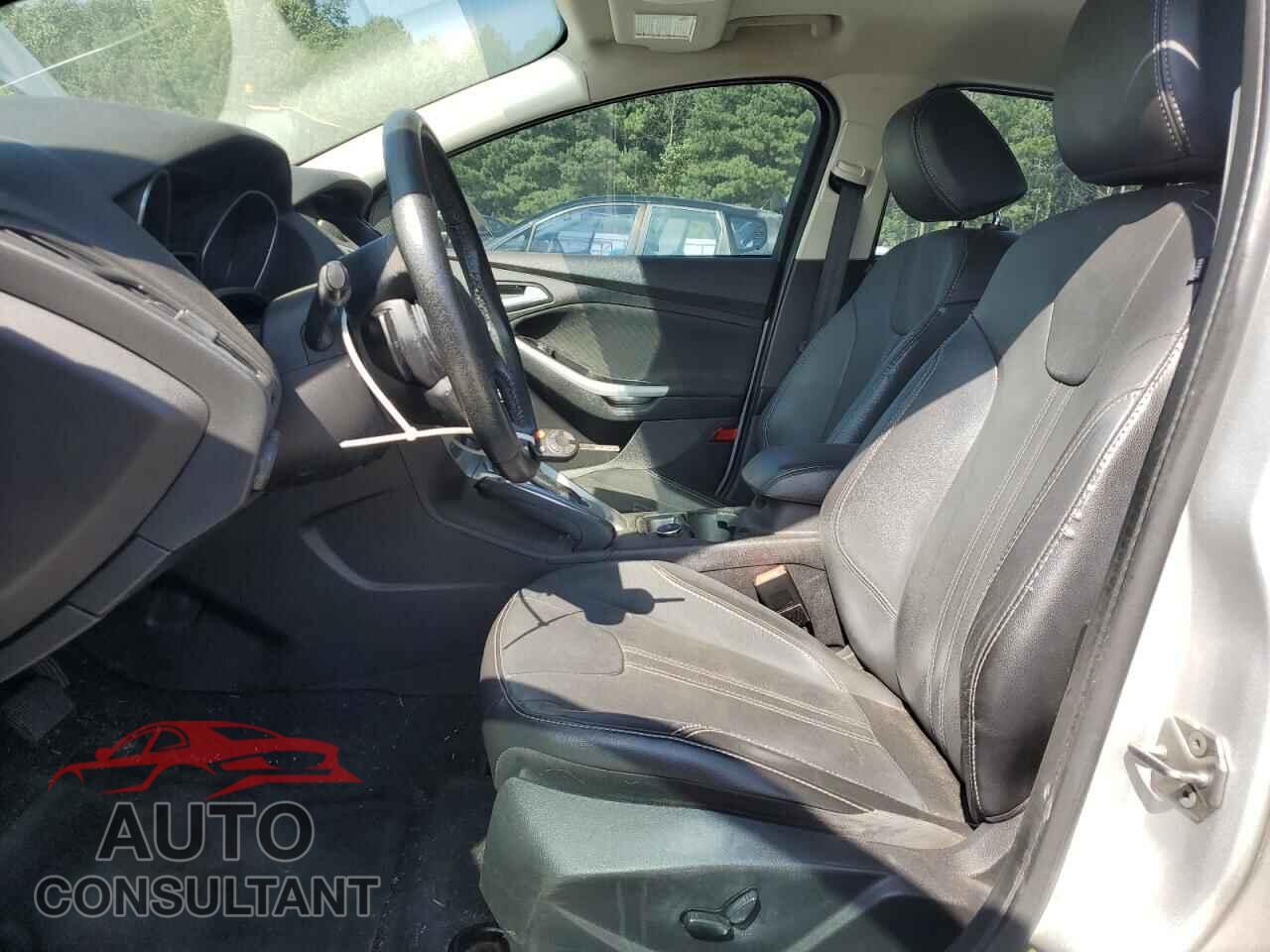 FORD FOCUS 2013 - 1FADP3F22DL330904