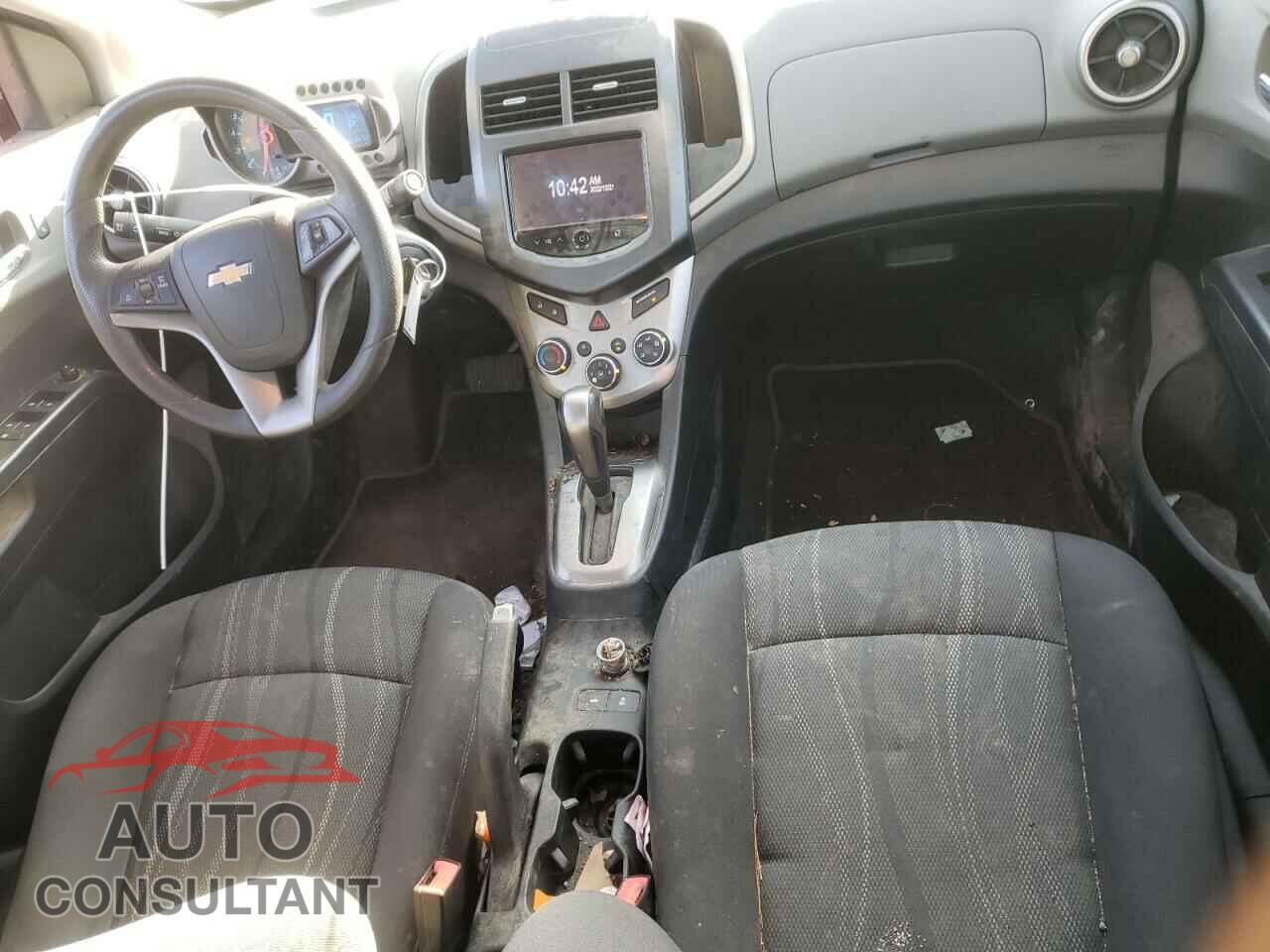 CHEVROLET SONIC 2016 - 1G1JC5SG9G4104792