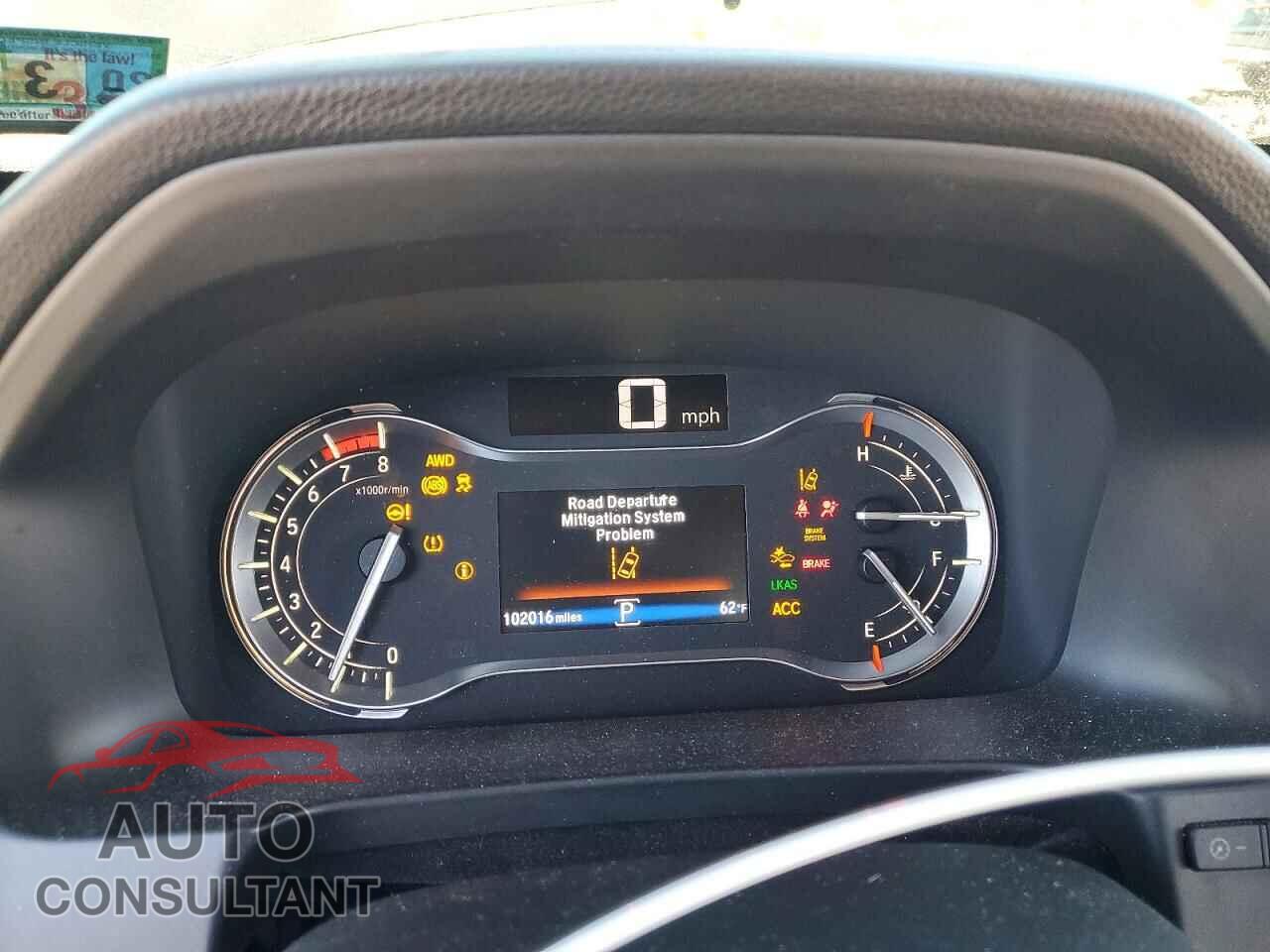 HONDA PILOT 2018 - 5FNYF6H96JB012695