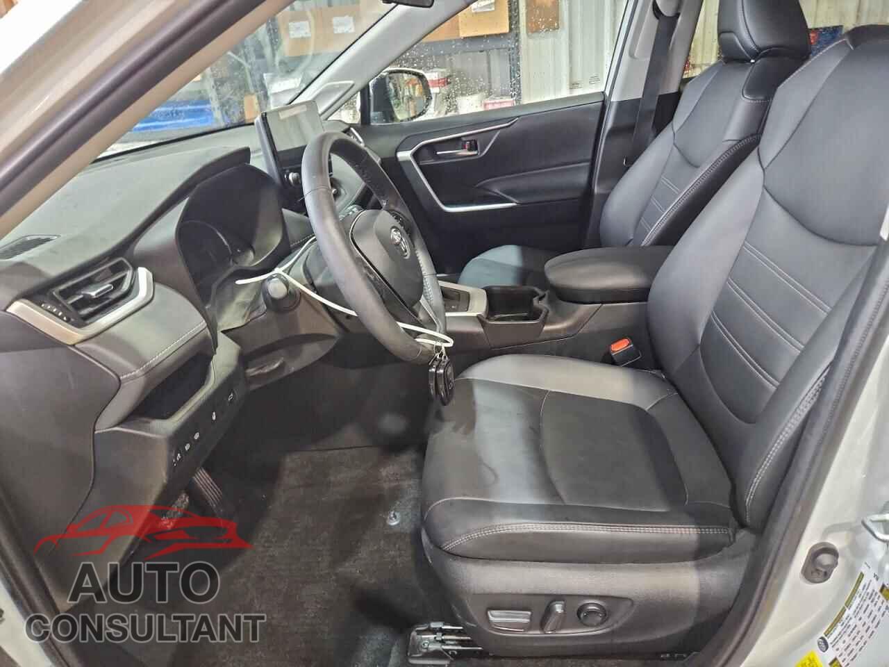 TOYOTA RAV4 2024 - 4T3B6RFV2RU152904