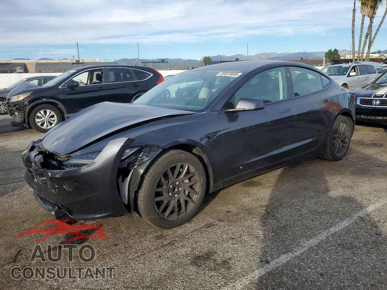TESLA MODEL 3 2024 - 5YJ3E1EA6RF741208