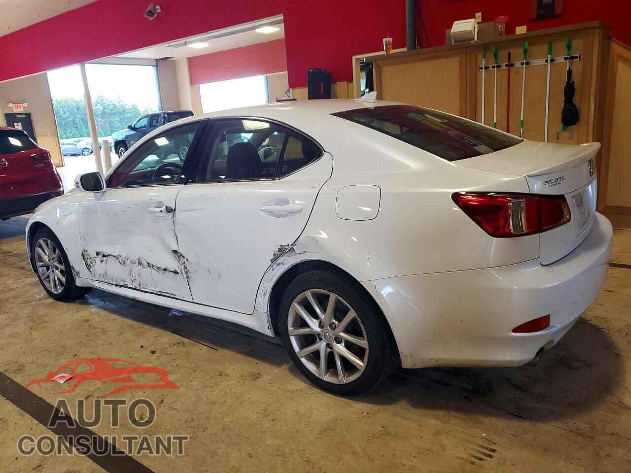 LEXUS IS 2012 - JTHCF5C26C5052759