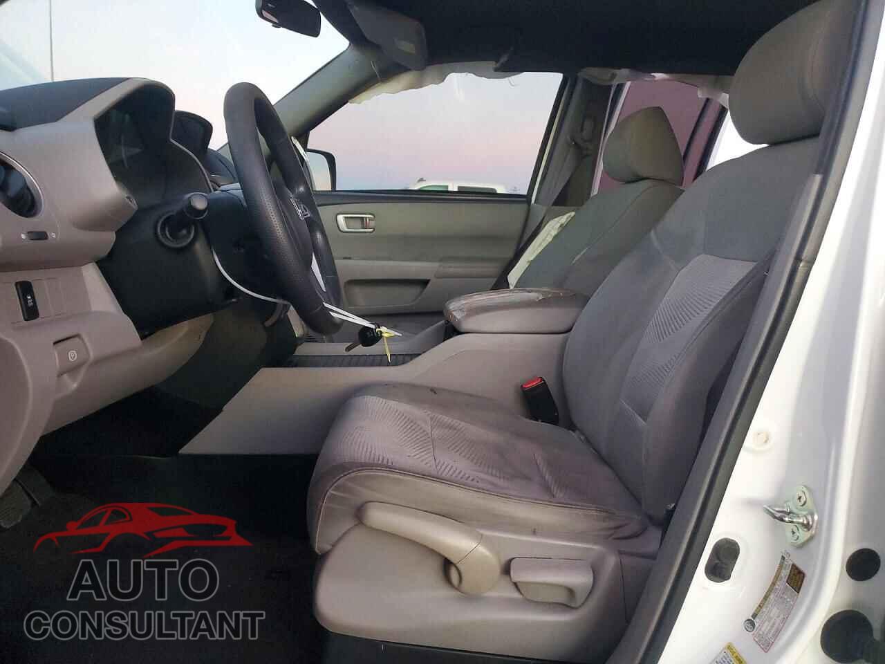 HONDA PILOT 2013 - 5FNYF4H24DB013288