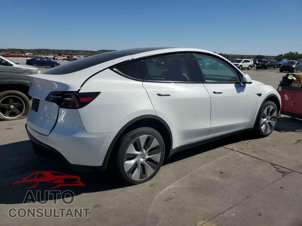 TESLA MODEL Y 2022 - 7SAYGDEE8NF563304