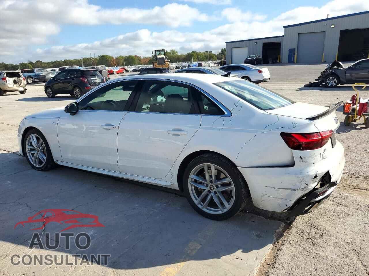 AUDI A4 2022 - WAUEAAF49NN013677