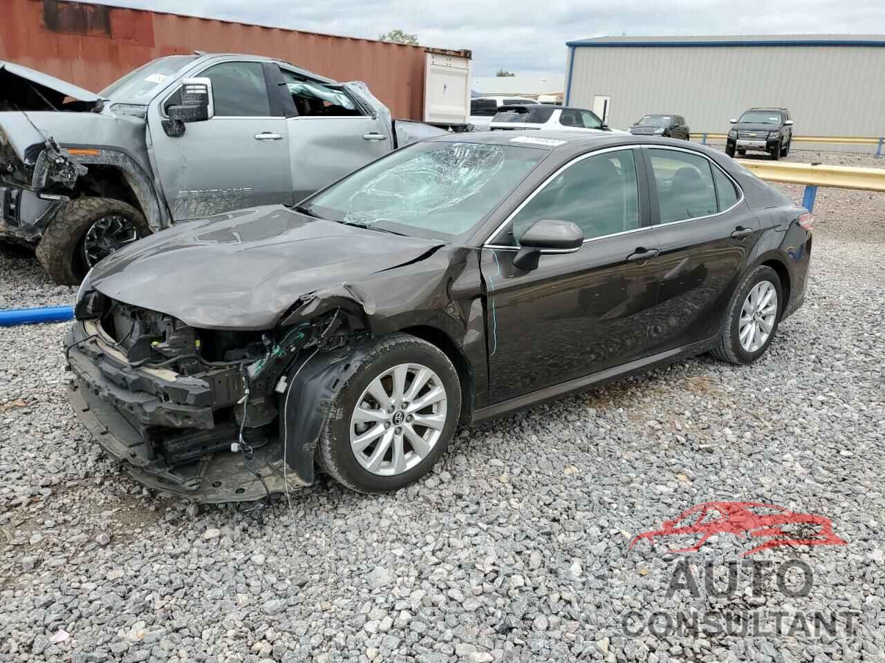TOYOTA CAMRY 2018 - 4T1B11HK0JU542156