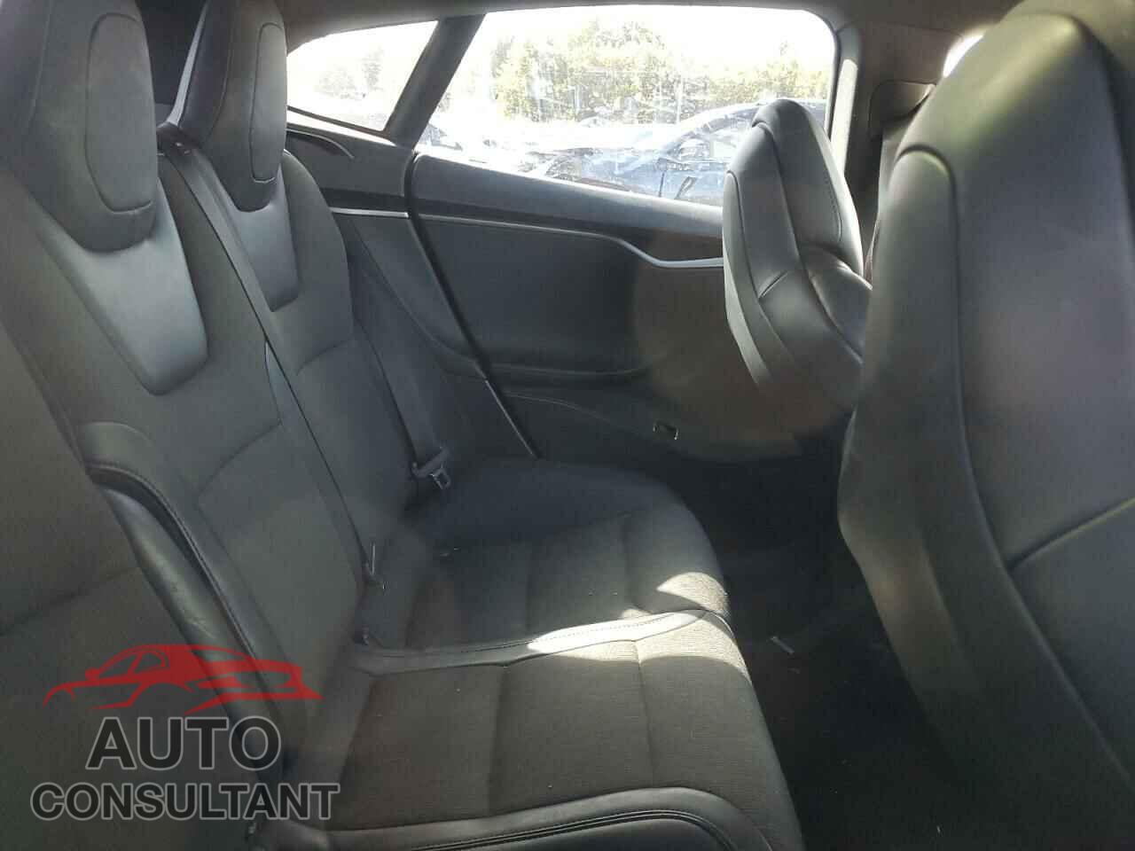 TESLA MODEL S 2018 - 5YJSA1E28JF281683